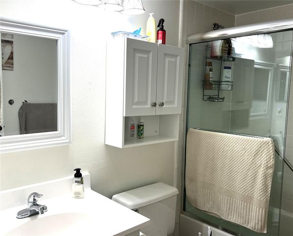1433 PINE GLEN PLACE G2, Tarpon Springs, FL 34688