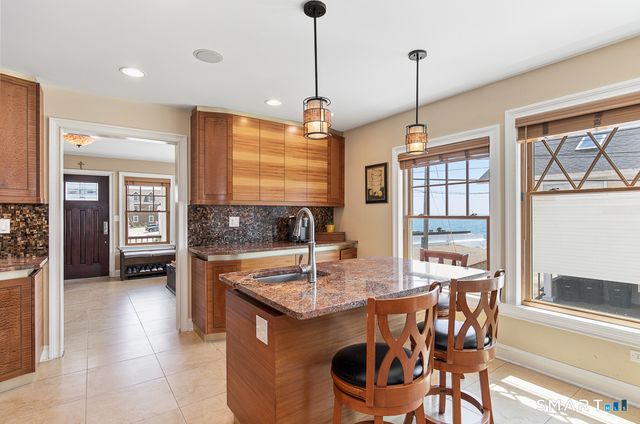 41 Deerfield Avenue, Milford, CT 06460