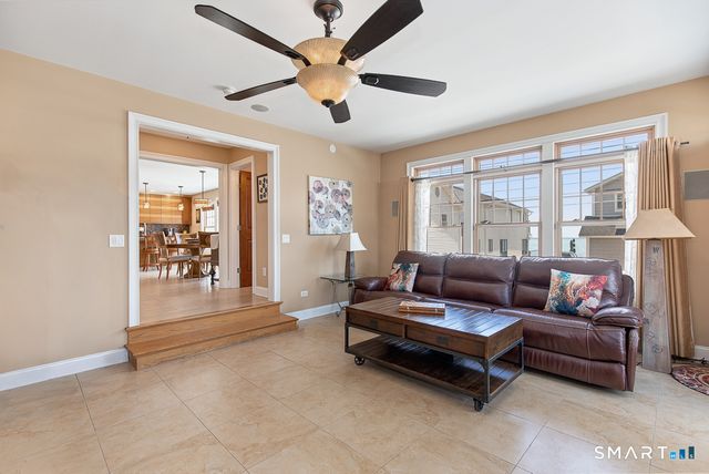 41 Deerfield Avenue, Milford, CT 06460