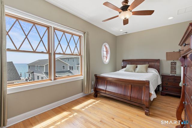 41 Deerfield Avenue, Milford, CT 06460