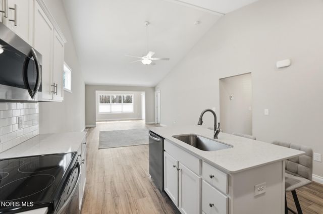 7233 Turncreek Drive, Toledo, OH 43615