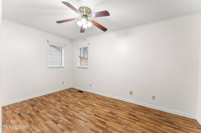 352 Lakeview Drive, Crossville, TN 38558