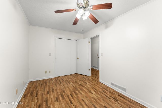 352 Lakeview Drive, Crossville, TN 38558