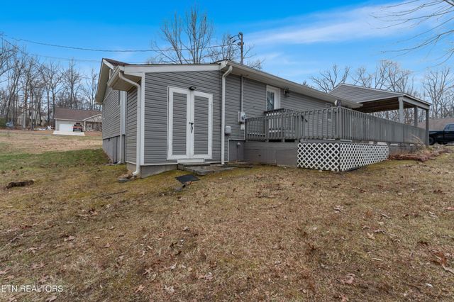 352 Lakeview Drive, Crossville, TN 38558