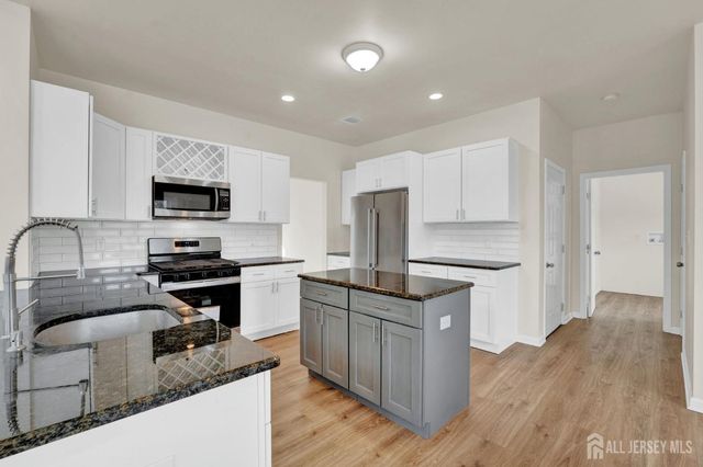 1 Davon Lane, Hardyston, NJ 07419