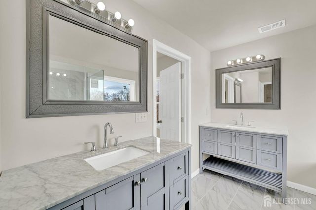 1 Davon Lane, Hardyston, NJ 07419