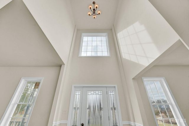 1 Davon Lane, Hardyston, NJ 07419