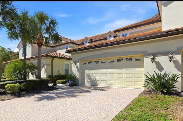 8142 MIRAMAR WAY, Lakewood Ranch, FL 34202