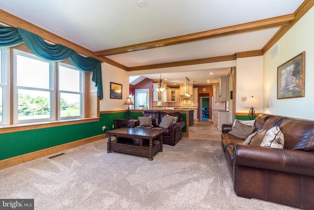 61 LENAPE RD, Richboro, PA 18954