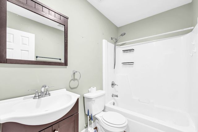 634 Stateline Rd., Oak Grove, KY 42262