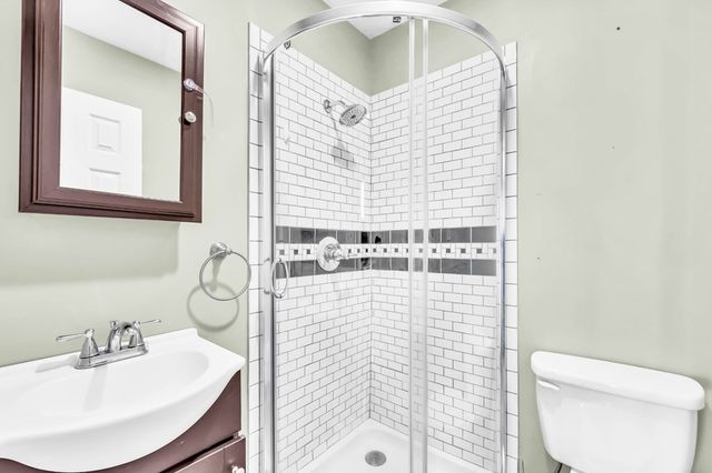 634 Stateline Rd., Oak Grove, KY 42262