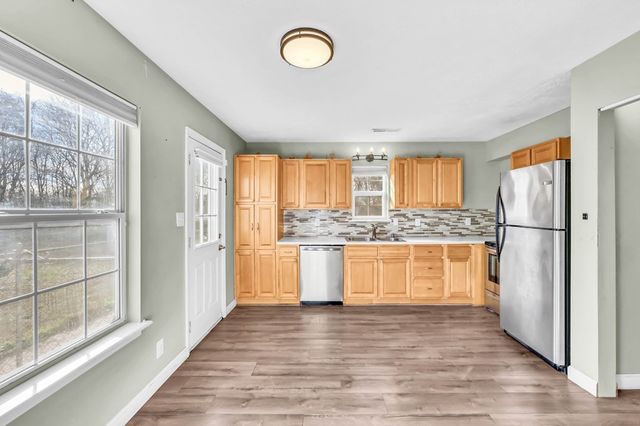 634 Stateline Rd., Oak Grove, KY 42262