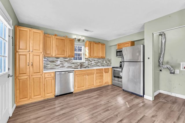 634 Stateline Rd., Oak Grove, KY 42262