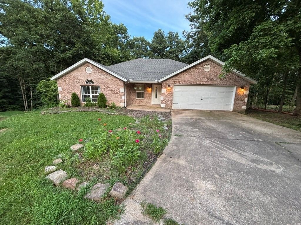 6 Hart Lane, Bella Vista, AR 72714