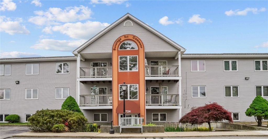 724 Beverage Hill Avenue 304, Pawtucket, RI 02861