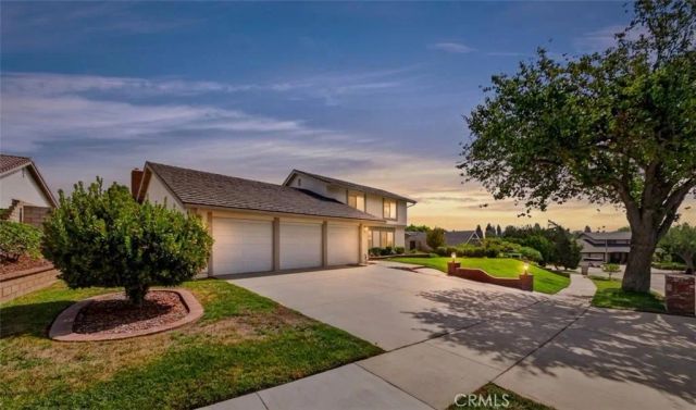 2244 Avenida Soledad, Fullerton, CA 92833