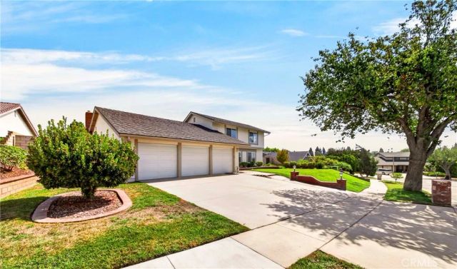 2244 Avenida Soledad, Fullerton, CA 92833