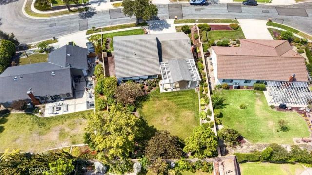 2244 Avenida Soledad, Fullerton, CA 92833