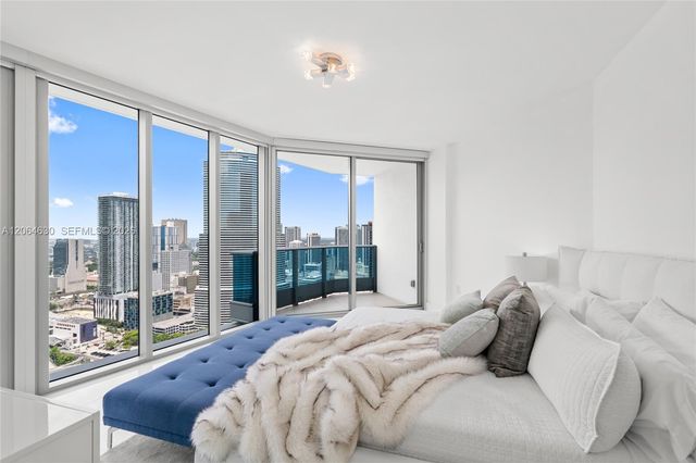 200 Biscayne Boulevard Way 3802, Miami, FL 33131