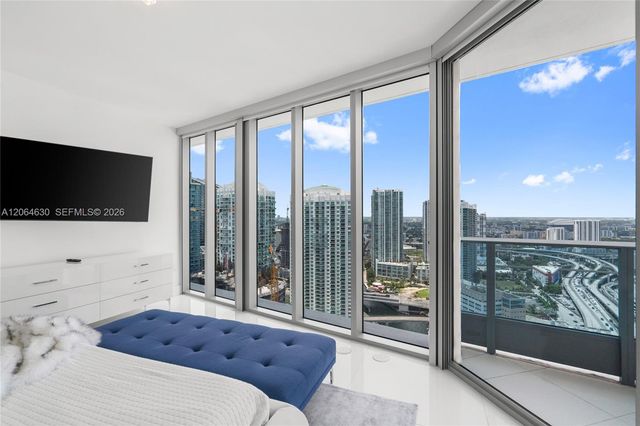 200 Biscayne Boulevard Way 3802, Miami, FL 33131