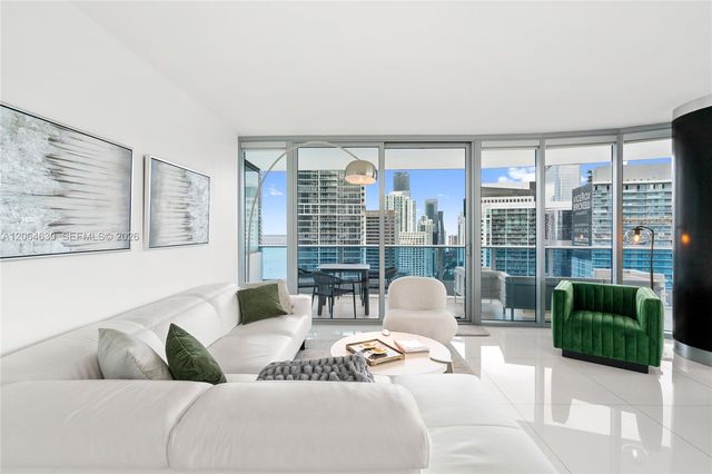 200 Biscayne Boulevard Way 3802, Miami, FL 33131
