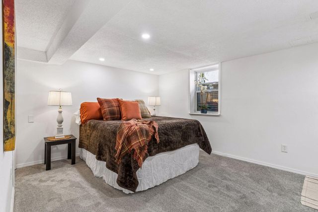 991 Minnehaha Avenue W, Saint Paul, MN 55104
