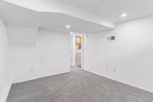 991 Minnehaha Avenue W, Saint Paul, MN 55104