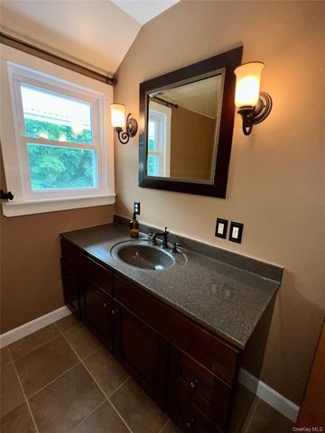 14 Jackson Avenue, Middletown, NY 10940