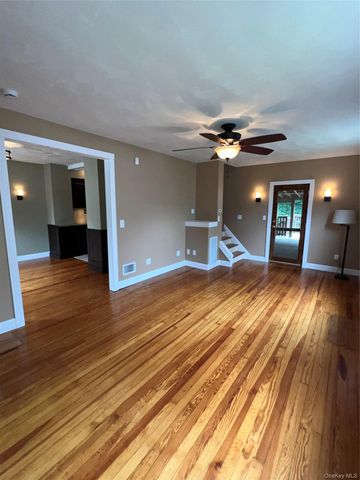 14 Jackson Avenue, Middletown, NY 10940