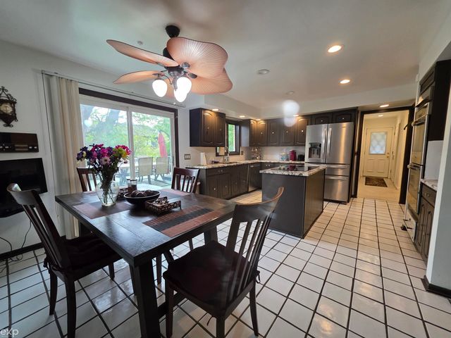 23223 Bellwood Drive, Southfield, MI 48034