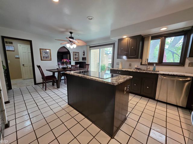 23223 Bellwood Drive, Southfield, MI 48034