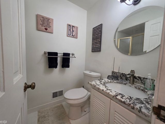 23223 Bellwood Drive, Southfield, MI 48034