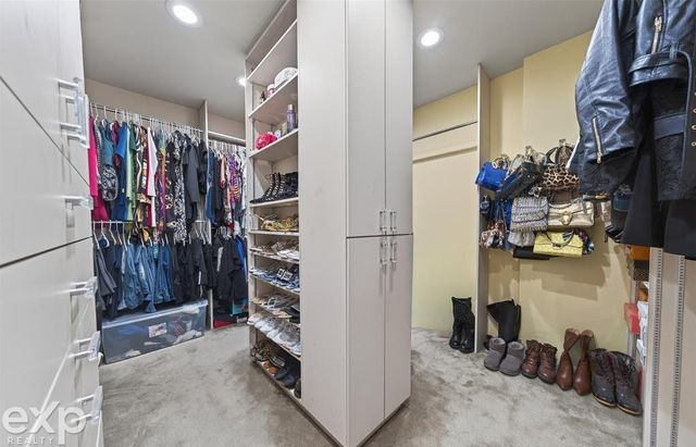 23223 Bellwood Drive, Southfield, MI 48034