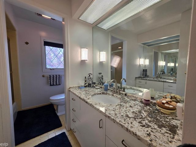 23223 Bellwood Drive, Southfield, MI 48034