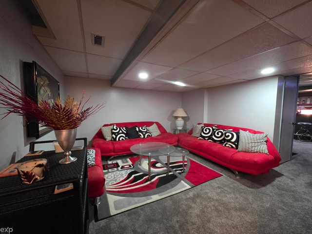 23223 Bellwood Drive, Southfield, MI 48034