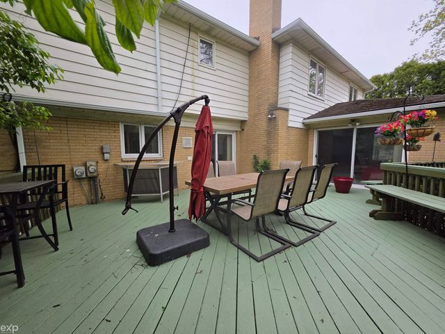 23223 Bellwood Drive, Southfield, MI 48034