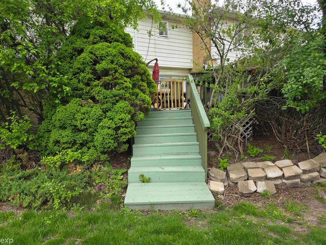 23223 Bellwood Drive, Southfield, MI 48034