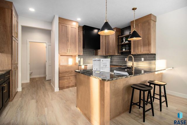 104 N Bryggen Pl Place, Sioux Falls, SD 57107