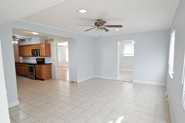 5138 Roberts Road, Hilliard, OH 43026