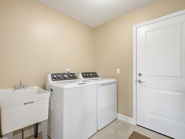 70590 Sunny Brook Lane, Richmond, MI 48062