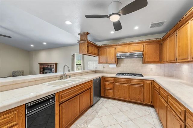41438 Bradford, Palmdale, CA 93551