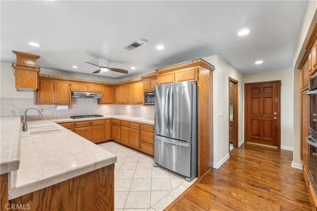 41438 Bradford, Palmdale, CA 93551