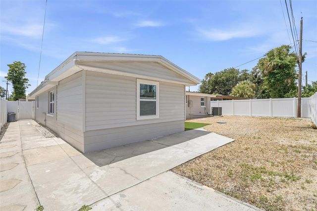 1018 LANDAU STREET, Holiday, FL 34690