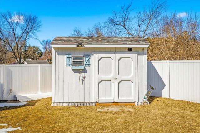 2901 368th Lane NE, Grandy, MN 55029