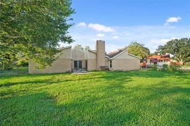 1606 Stone Lake Drive, Missouri City, TX 77489