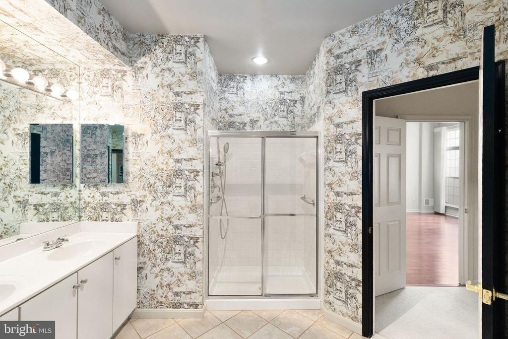 Image 18 of property listing at 118 OLD HOUSE CT #118, Baltimore, MD 21208