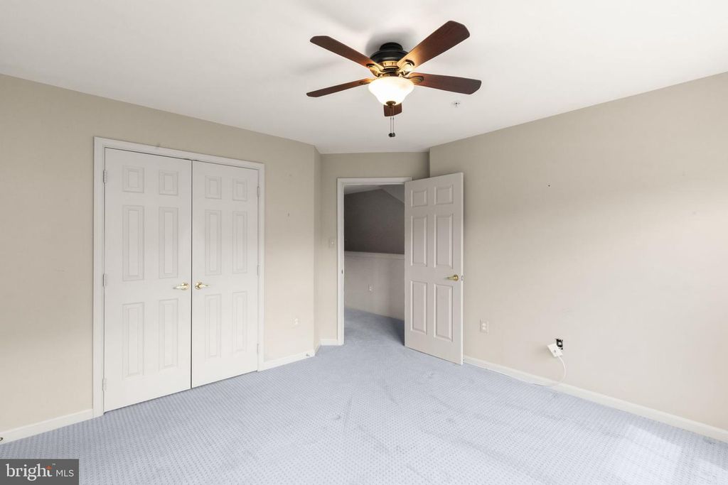 Image 23 of property listing at 118 OLD HOUSE CT #118, Baltimore, MD 21208