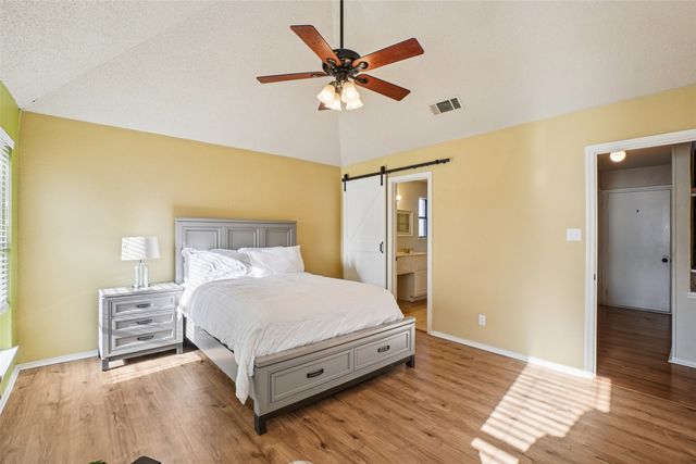 1517 Brookwood Drive, Grapevine, TX 76051