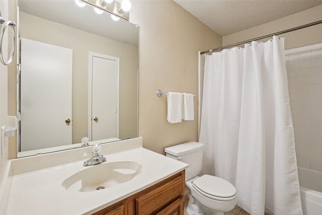 1517 Brookwood Drive, Grapevine, TX 76051