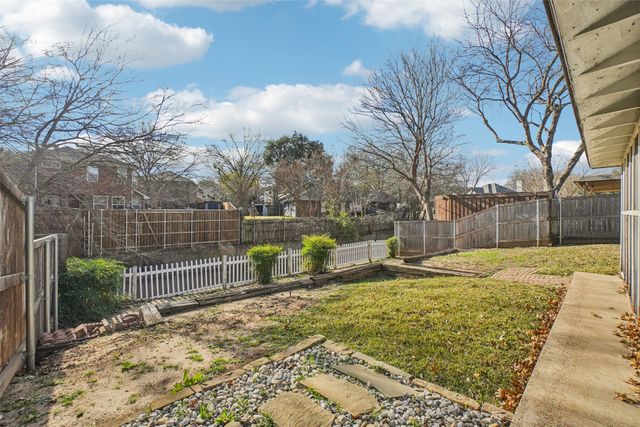 1517 Brookwood Drive, Grapevine, TX 76051